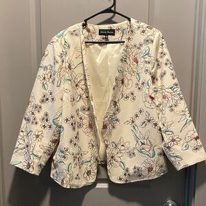 Black Rainn Cream Floral Blazer | 2X | Statement Chic Layer